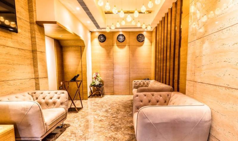 Hotel Peninsula Redpine Mumbai Exterior photo