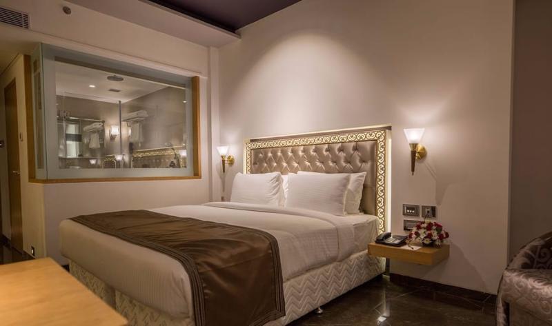 Hotel Peninsula Redpine Mumbai Exterior photo